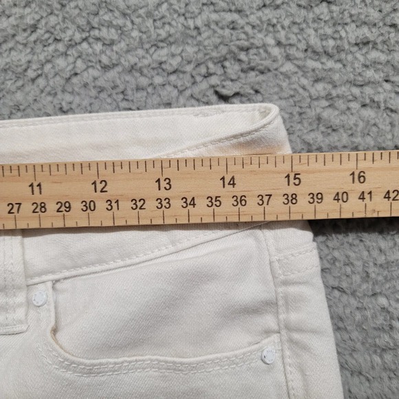 White House Black Market Jeans Womens 4 White Straight Distressed Ripped Cropped - Picture 14 of 15